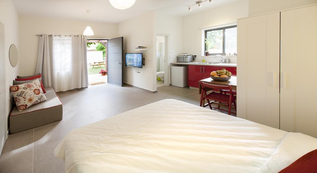 Kurlender Guest House Sheʼar Yashuv Kamer foto